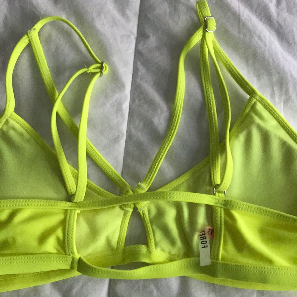 Bathing suit - Picture 3 of 4